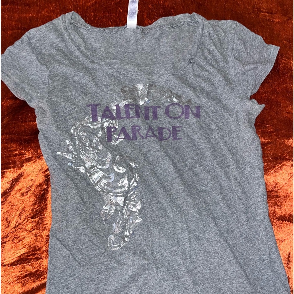 Y2K women’s top